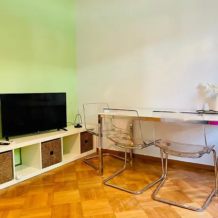 Apartment 70m2 4 Mins From Central Station! Athens
