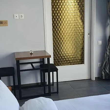 Nikis Penthouse Apartment