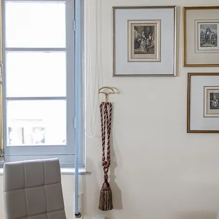 Appartement Ideal 4 Bdr In Plaka For 10! *