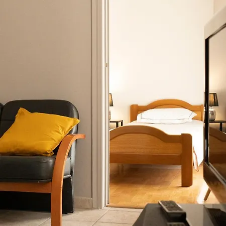 Apartment Scent Of Freedom Renovated Athens