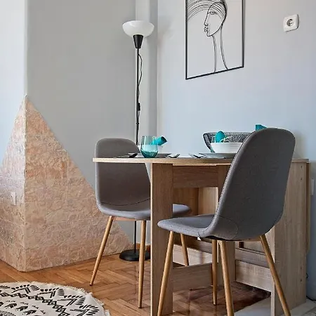 Athenian Sun-kissed Penthouse With Huge Balcony! Apartment Athens