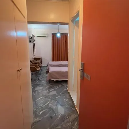 Hotel Cosmos 2*