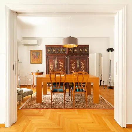 Apartment Vibrant In Pangrati By Athenian Homes