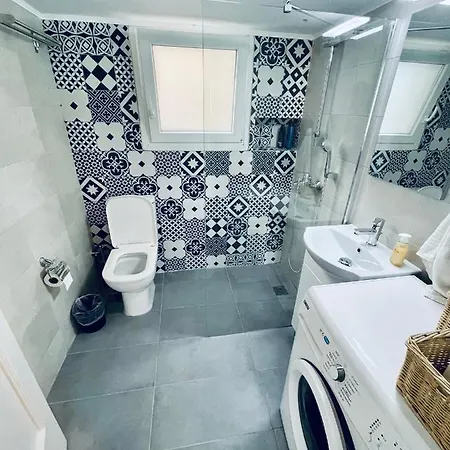 Apartment 70m2 4 Mins From Central Station! *