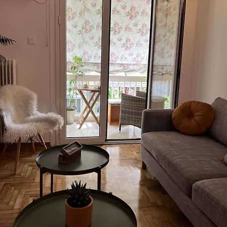 Comfortable 2-bedroom Near Center 100m From Metro Atene