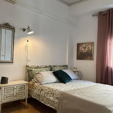 Apartment Comfortable 2-bedroom Near City Center 100m From Metro *
