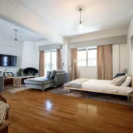 Relaxed Art Deco Maisonette Pagrati Apartment