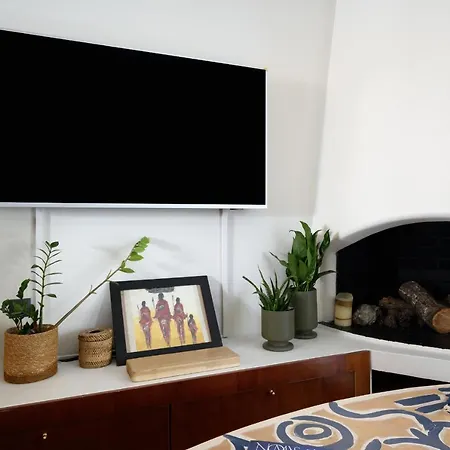 Relaxed Art Deco Maisonette Pagrati Apartment Athens