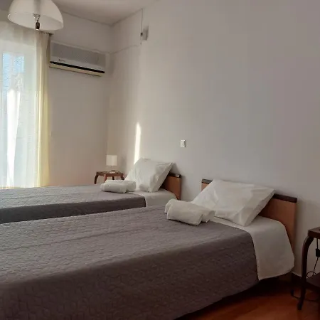 Sea View,big And Comfortable In Voula *