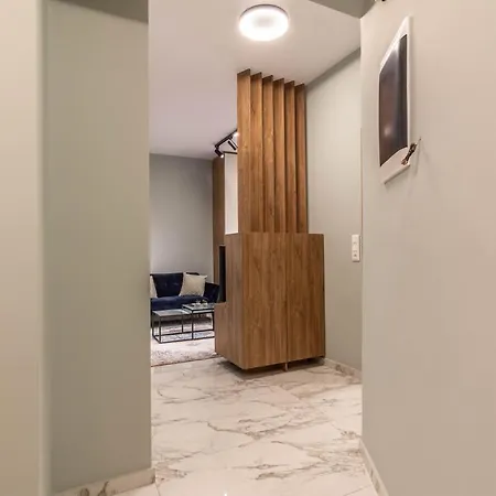 Cozy - 8' To Panormou Metro Station Apartment Athens