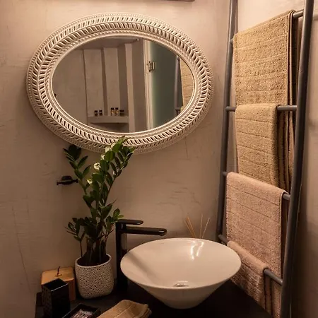 Ms Apartment *