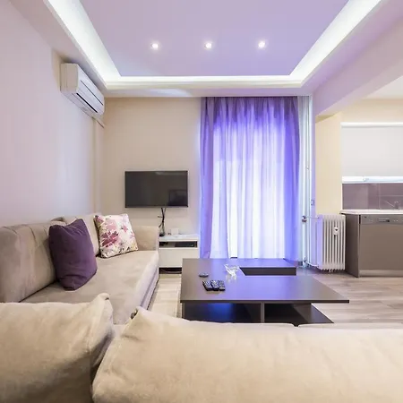 An Impressive 2 Bdr In Glyfada