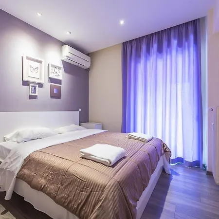An Impressive 2 Bdr In Glyfada Apartment