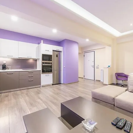 An Impressive 2 Bdr In Glyfada *