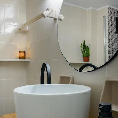 公寓 Relaxed Art Deco Maisonette Pagrati 雅典