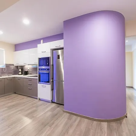 Apartment An Impressive 2 Bdr In Glyfada *
