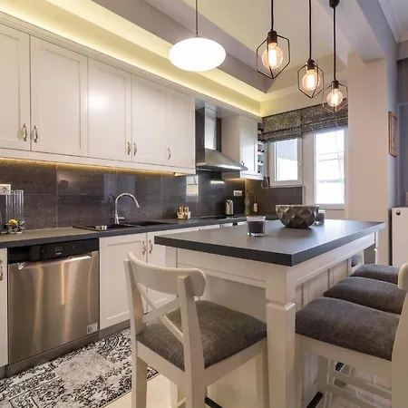 Comfortable And Spacious 2 Bdr Apartment Athens