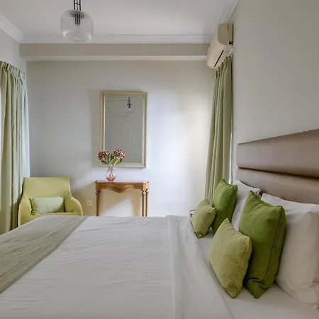 Aura Homes, Classic In Central Apartment Athens
