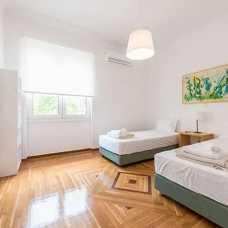 Casa Pamisou Near Attiki Metro Station