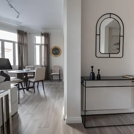 Plaka's Privileged Apartment Athens