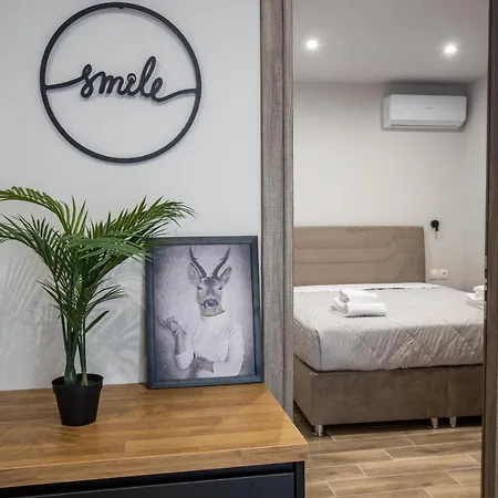 Apartment Raise Averof Serviced