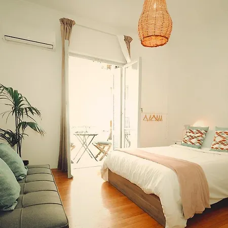 Kolonaki, Karneadou Apartment