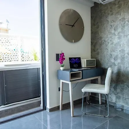 Luxury Penthouse With Acropolis View And Jacuzzi Apartment