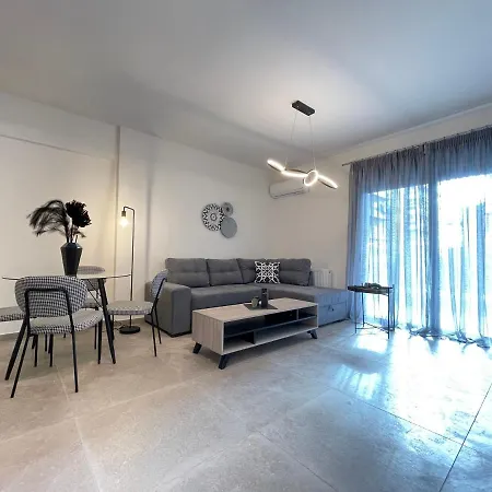 Modern Near Marina Flisvos Appartamento Atene