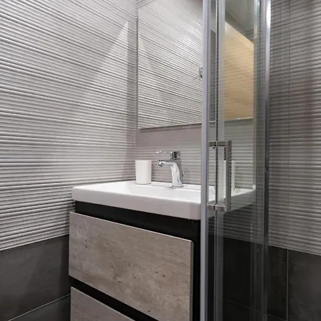 Apartment Ag. Ioannis Metro Station 1 Bed 2 Pers