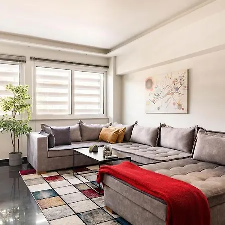 Apartment New Amazinglarge Luxury 4br Suite/1min Toacropolis Athens