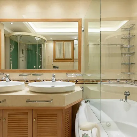 Apartment Vouliagmeni's Elegance By Acropolis