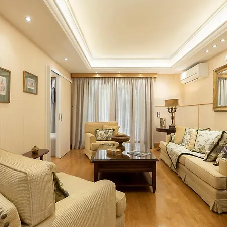 Vouliagmeni's Elegance By Acropolis *