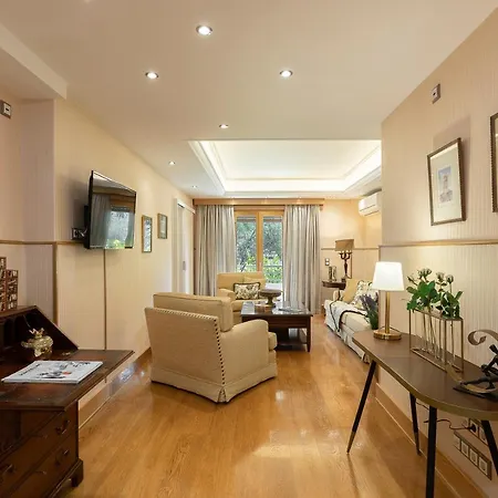 Vouliagmeni's Elegance By Acropolis Apartment Athens