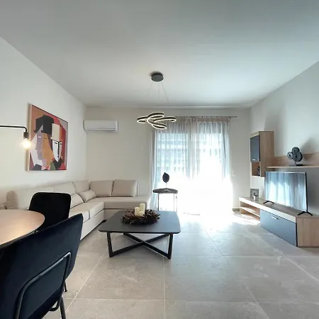 Apartment Modern Near Marina Flisvos