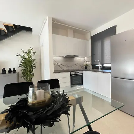 Appartamento Modern Near Marina Flisvos *