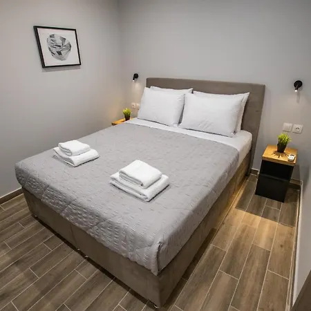 Apartment Raise Averof Serviced