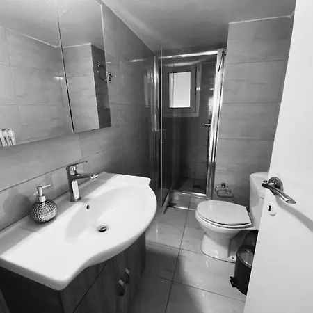 Thanasis Place Hostel Athen
