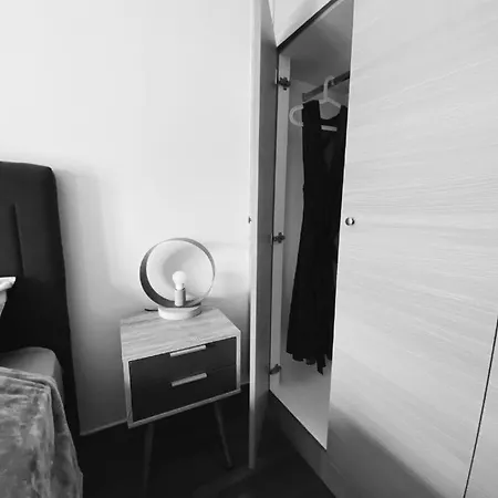 Hostel Thanasis Place *
