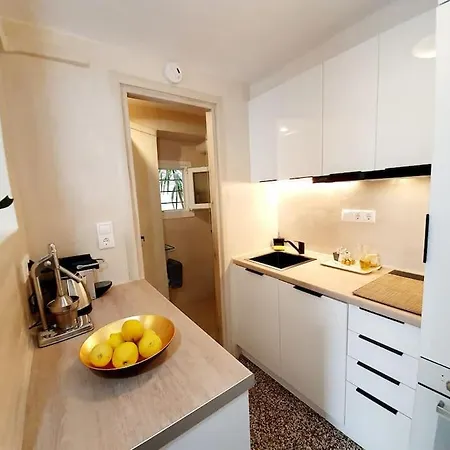Cute Apt., Close To Metro And Highway Apartment