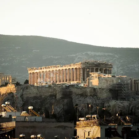 Luxury Penthouse With Acropolis View And Jacuzzi