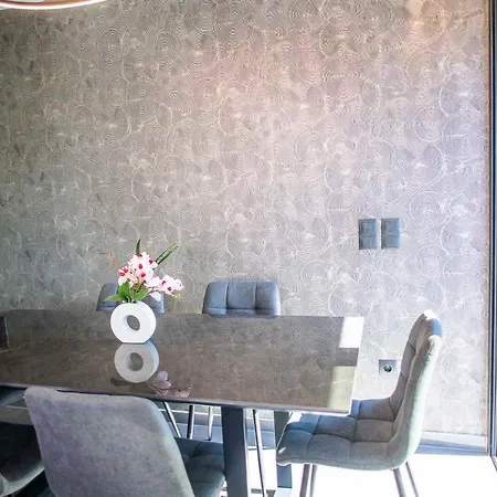 Luxury Penthouse With Acropolis View And Jacuzzi Apartament *