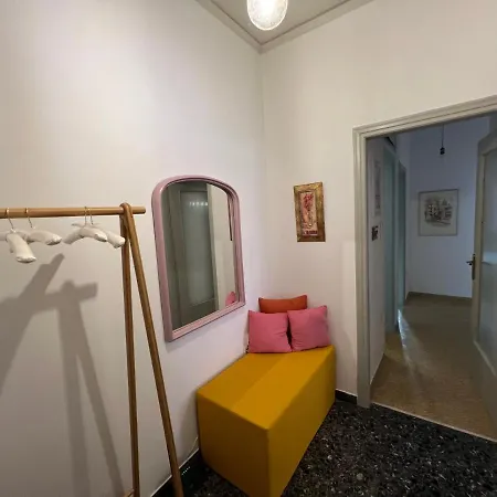 Apartment Comfortable 2-bedroom Near City Center 100m From Metro