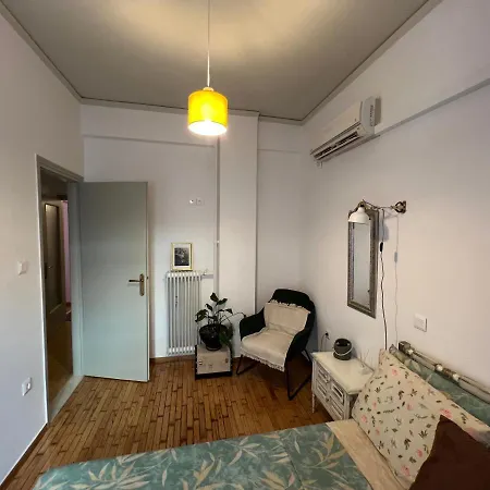 Apartment Comfortable 2-bedroom Near City Center 100m From Metro *