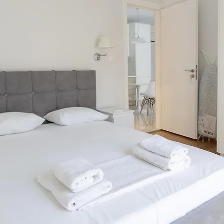 Acropolis Urban Life Apartment