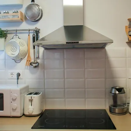 Apartment Spacious Flat☆3min To Metro☆ac|netflix|pc *