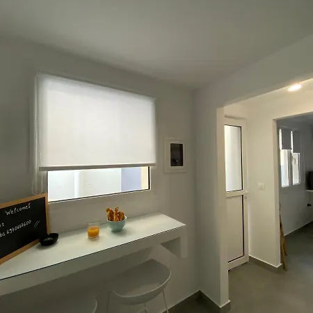 Tiny Little House Apartment Athens
