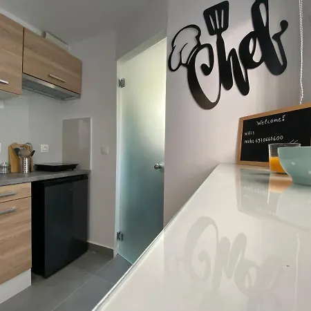 Apartment Tiny Little House Athens