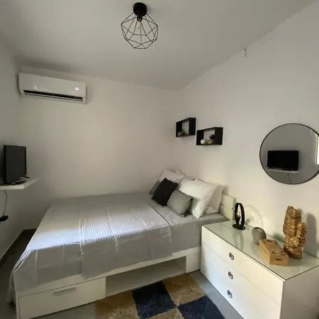 Apartment Tiny Little House Athens