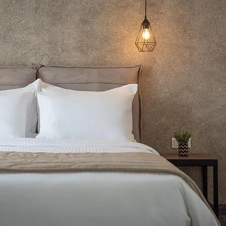 Athenian Spirit Apart Otel *