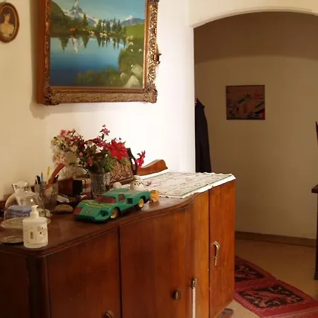 Private Bedrooms In Shared 135 Sm Center Homestay Athens